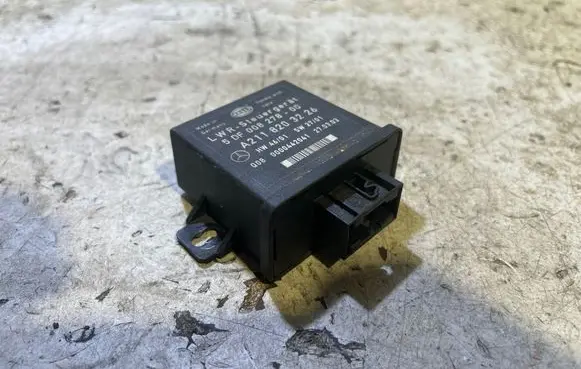 Mercedes-Benz E W211 Light module LCM 5DF00827800 0000442041