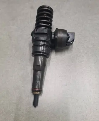 Audi A4 S4 B6 8E 8H Fuel injector 038130073BP 0414720314 PDB044