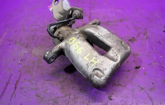 Skoda Octavia Mk2 (1Z) Rear brake caliper