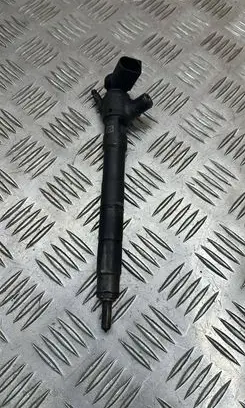 Skoda Octavia Mk3 (5E) Fuel injector 04L130277BF 0152703719H