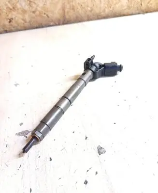 Audi A6 S6 C6 4F Fuel injector 059130277AJ 07043000378 0445115054