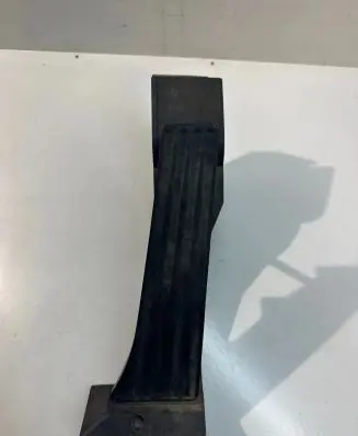 BMW 5 E60 E61 Accelerator throttle pedal 6772645 25916010 715050