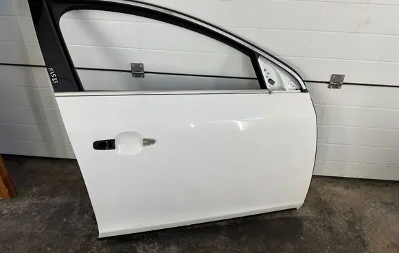 Volvo V60 Front door 