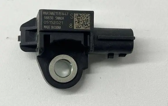 Mitsubishi Outlander IV Airbag deployment crash/impact sensor 988305NN0A 05152021