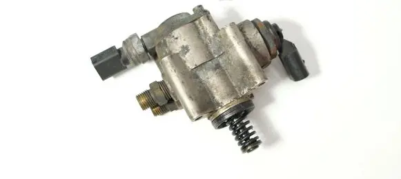 Audi A6 S6 C6 4F Fuel injection high pressure pump 06E906051E