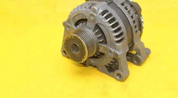 Volvo V50 Generator/alternator 0986049071