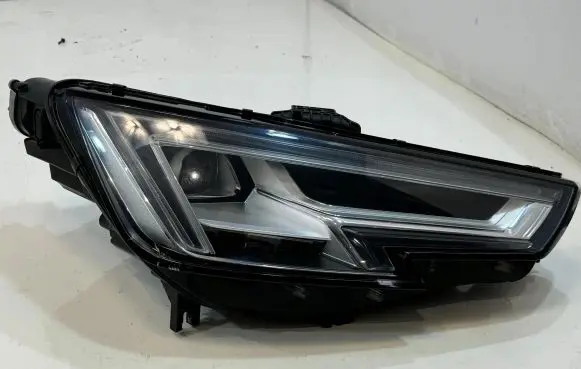Audi A4 S4 B9 8W Headlight/headlamp 8W0941034A