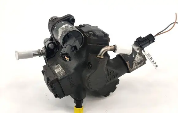 Citroen C4 Grand Picasso Fuel injection high pressure pump 9685704880 A2C20000598