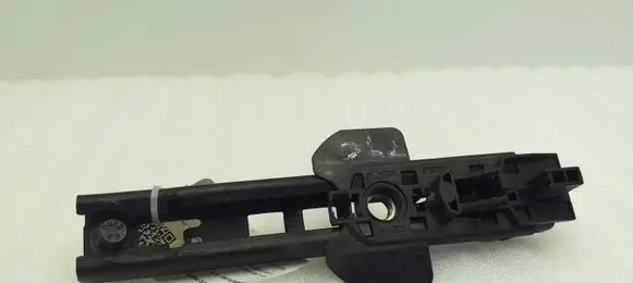 Volvo V40 Seat belt adjustment rail 16521700A