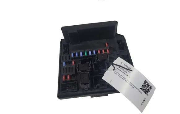 Nissan Qashqai Fuse module 284B7BB00C 522792F02 4647666280