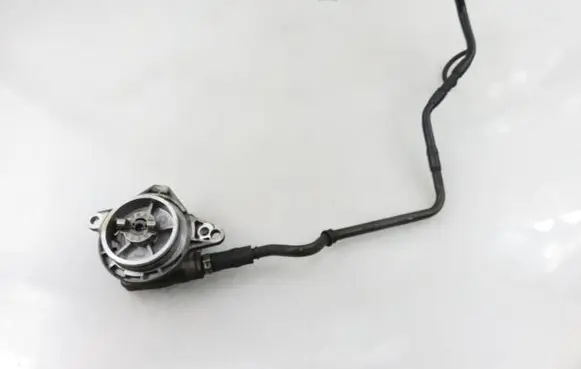 BMW 3 E46 Vacuum pump 