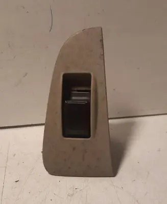 Toyota Avensis T250 Electric window control switch 8657