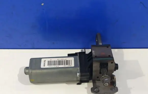 Volvo S60 Seat adjustment motor 8621416 974467104