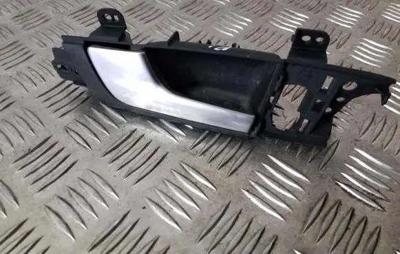 Audi A3 S3 A3 Sportback 8P Front door interior handle 8P4837019D