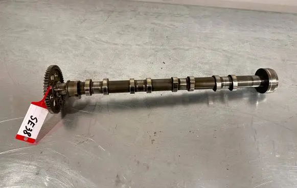 Volvo XC60 Camshaft 31670074 090684980