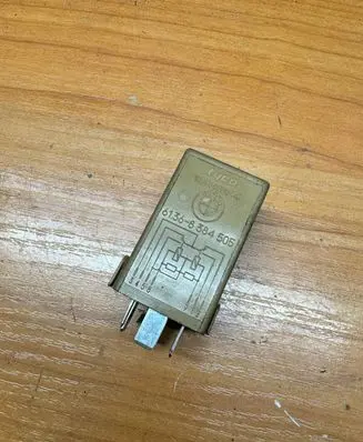BMW 5 E60 E61 Window control relay 61368384505 8384505