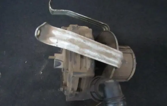BMW 5 E39 Secondary air pump 1433935 7.21852.44