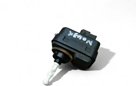 Headlight level adjustment motor