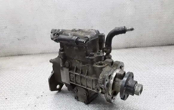 Skoda Octavia Mk1 (1U) Fuel injection high pressure pump 0460404977