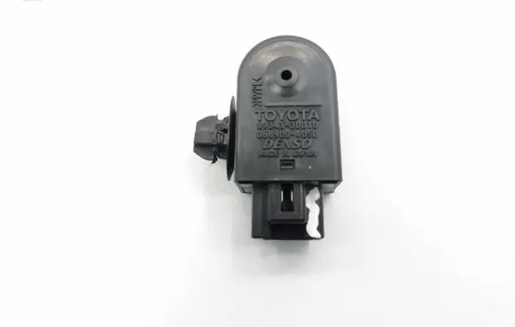 Lexus GS 300 350 430 450H Sensor 8934330010 0689004050