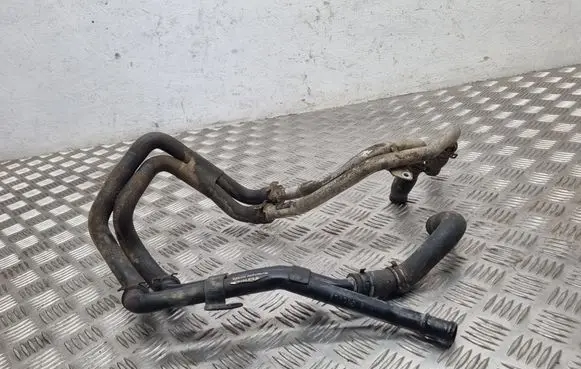 Audi Q7 4L Engine coolant pipe/hose 7L0121070D