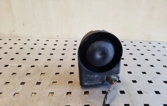 Seat Leon (1P) Alarm system siren 1K0951605C