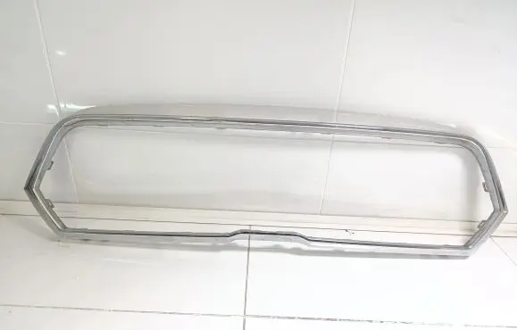 Skoda Enyaq iV Front bumper upper radiator grill 5LA853761 5LE853761A
