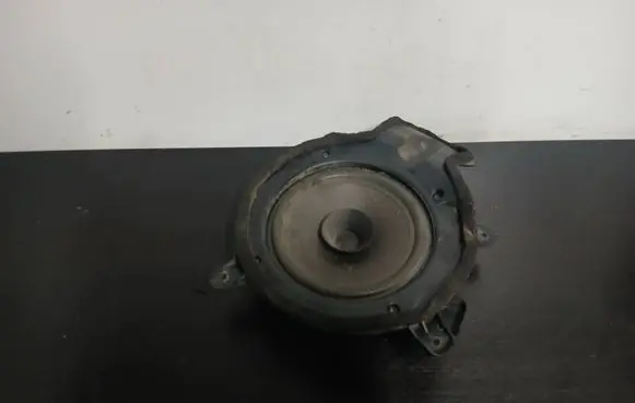 Volvo S60 Front door speaker 30679497 04W24 3067949