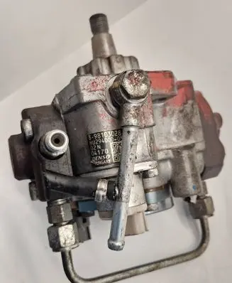 Opel Astra J Fuel injection high pressure pump 8981030281 HU2940000503