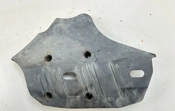 BMW 1 F20 F21 Rear underbody cover/under tray 6796138