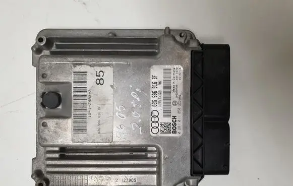 Audi A6 S6 C6 4F Engine control unit/module 03G906016BF 0281011850