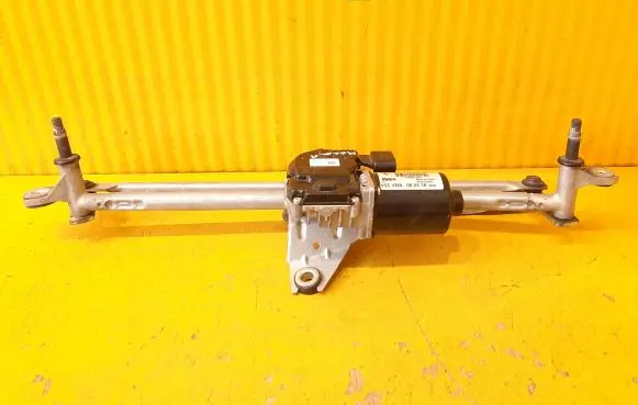 Porsche Macan (95B) Front wiper linkage and motor 95B955113B