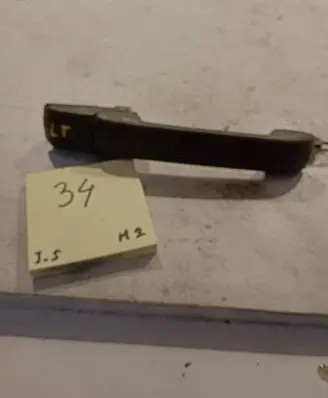 Volkswagen Golf III Rear door exterior handle 30810331