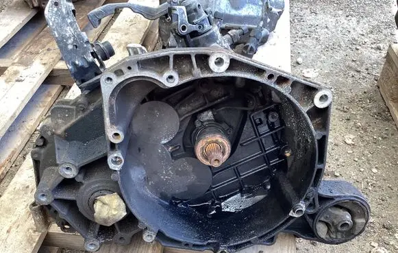 Opel Signum Manual 6 speed gearbox 55350375