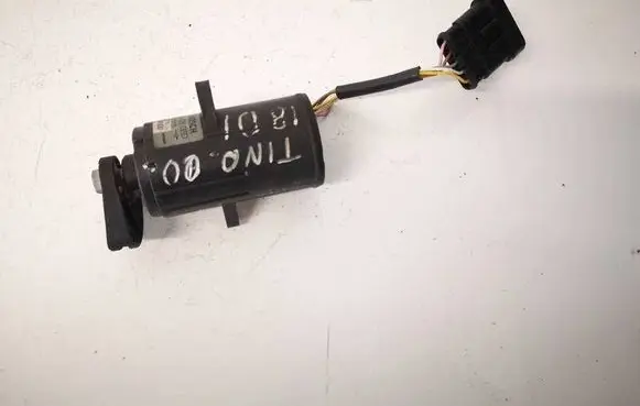 Nissan Almera N16 Accelerator throttle pedal 0281002425