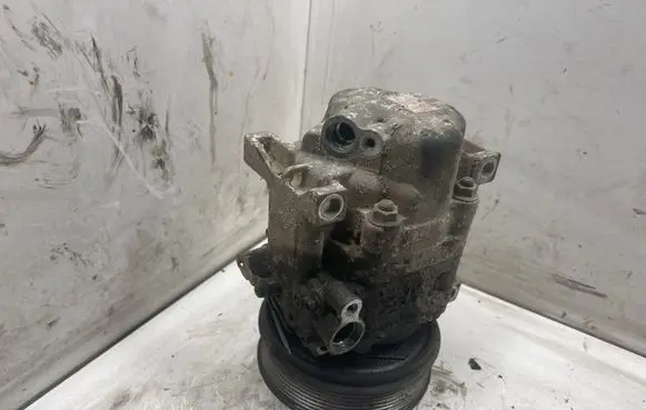 Mazda 6 Air conditioning (A/C) compressor (pump) F1017084