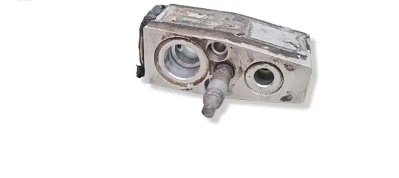 Air conditioning (A/C) expansion valve