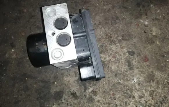 Mercedes-Benz CLC CL203 ABS Pump A0064315112 A0375454732