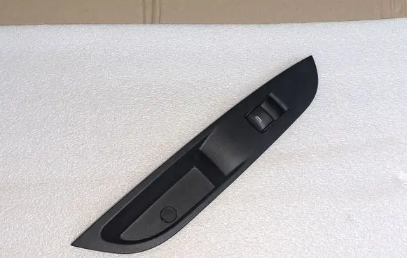 Chevrolet Bolt Electric window control switch 42699720