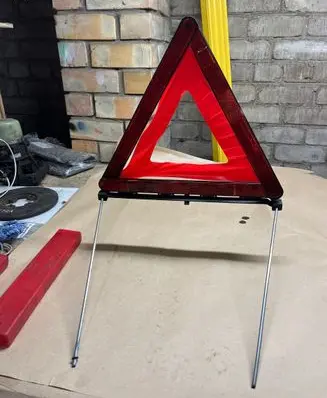 Audi A4 S4 B7 8E 8H Emergency warning sign 8D9860251B