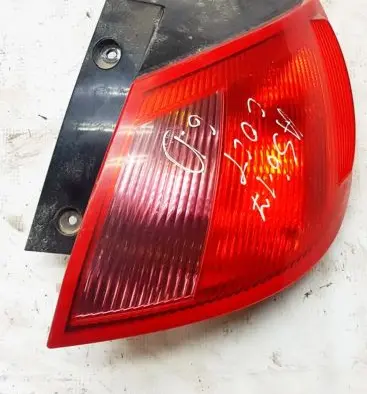 Mitsubishi Colt Rear/tail lights MR957366 27850202