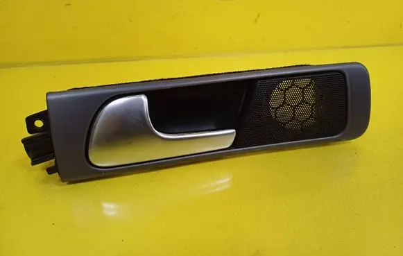 Rear door interior handle