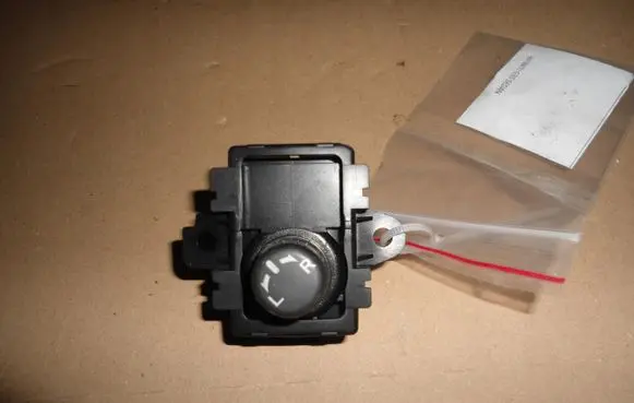 Infiniti G35 Fog light switch 