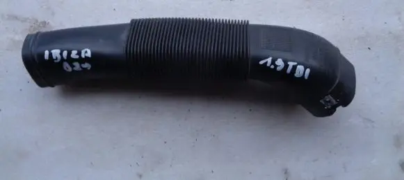 Seat Ibiza IV (6J,6P) Air intake duct part 6J0129618