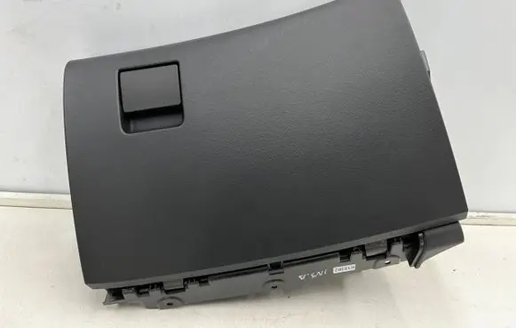 Opel Insignia A Glove box 1014668