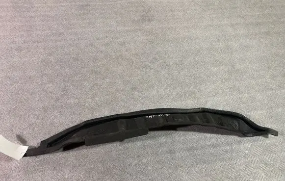 Jeep Grand Cherokee Fender end trim 68046264A
