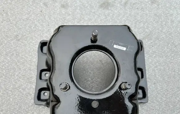 Mitsubishi Pajero Spare wheel section trim MB275213
