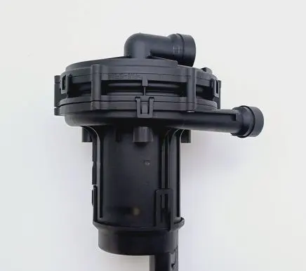 Volkswagen Golf IV Secondary air pump 078906601D