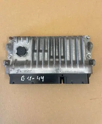 Toyota Auris E180 Engine control unit/module 896610ZU60 MB2756009480