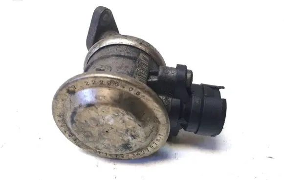 BMW 5 E39 EGR valve 72229506